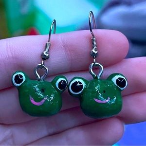 Froggy earrings